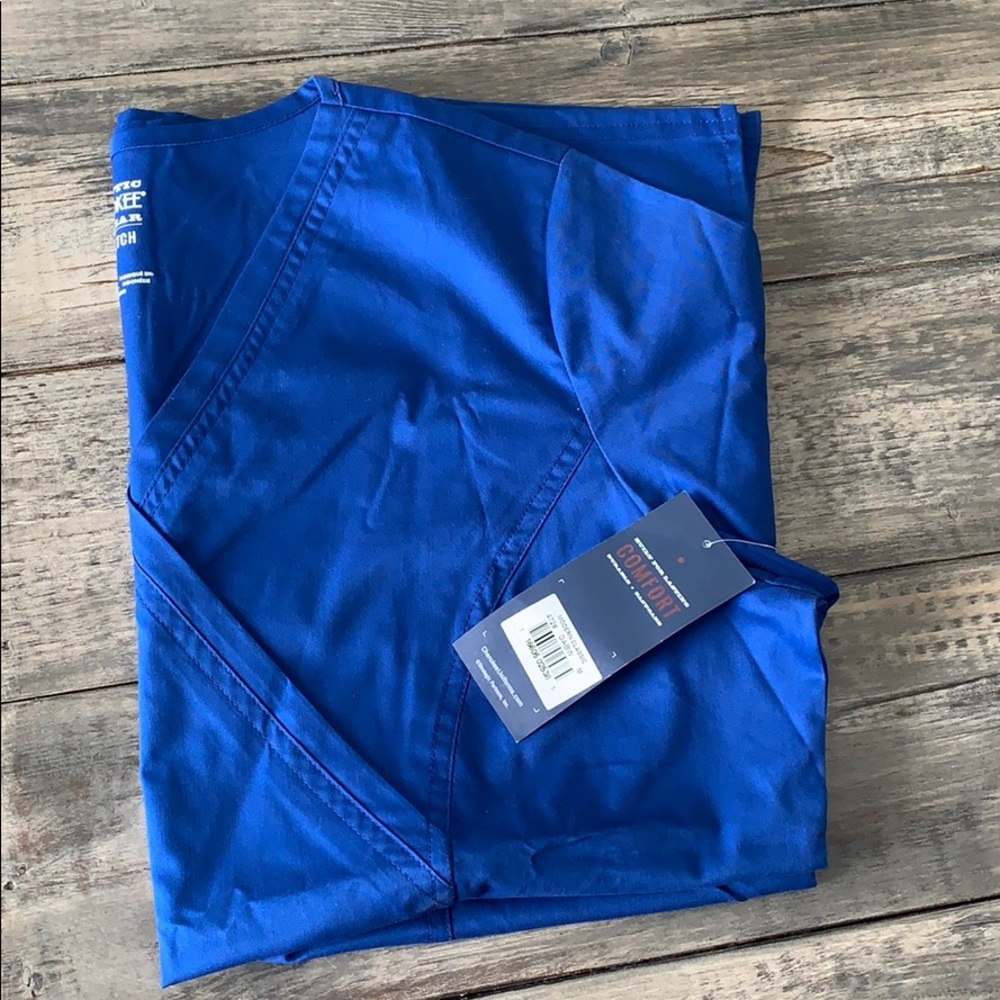 NWT Cherokee workwear core stretch scrub top Med